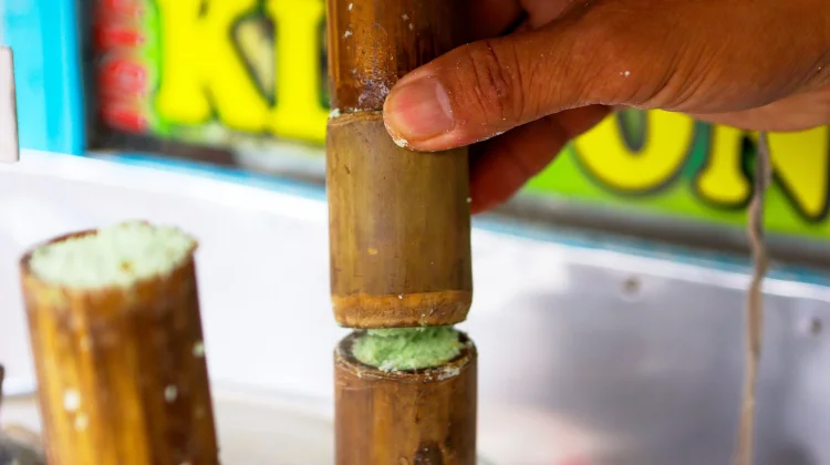 Kue Putu Jadul Tetap Diburu karena Cita Rasa Tradisional yang Khas