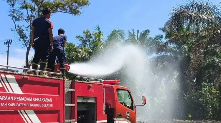 Pemkab Bengkulu Selatan Usulkan Hibah Mobil Damkar pada Pemda Jakarta