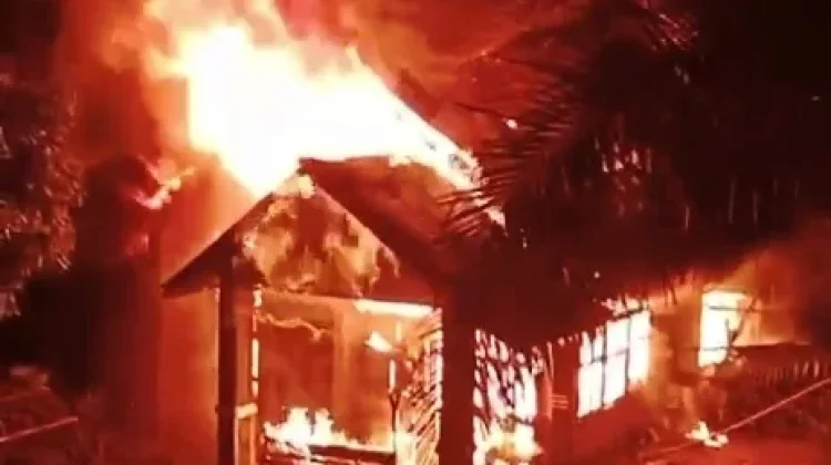 Kebakaran di Desa Senali Hanguskan 1 Rumah dan 2 Orang Meninggal Dunia