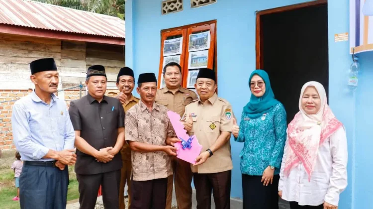 Wabup Seluma Resmikan Rumah BRS, Targetkan Rumah Tak Layak Huni Berkurang