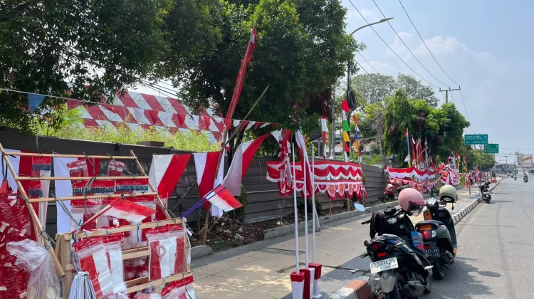 Jelang HUT RI ke-81, Penjualan Atribut Kemerdekaan Meningkat