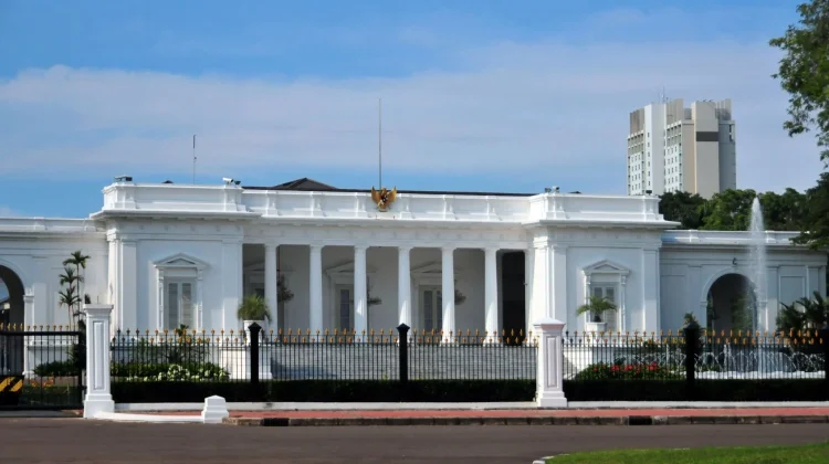 Jangan Tertukar, Ini Perbedaan Istana Negara dan Istana Merdeka