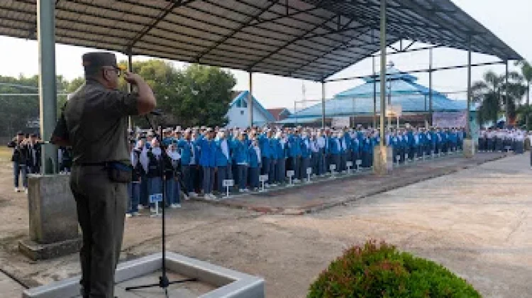 Satpol PP Goes to School Sasar Pelajar SMAN 2 Kota Bengkulu