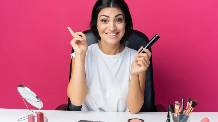 Baru Belajar Makeup? Ini Tips Dasar untuk Pemula