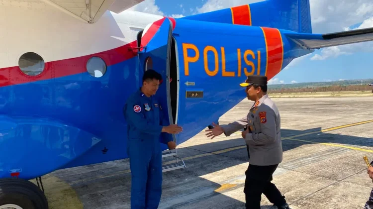 Ratusan Anggota Polri diturunkan Perkuat Tim Kebencanaan Lokasi Gempa di NTT