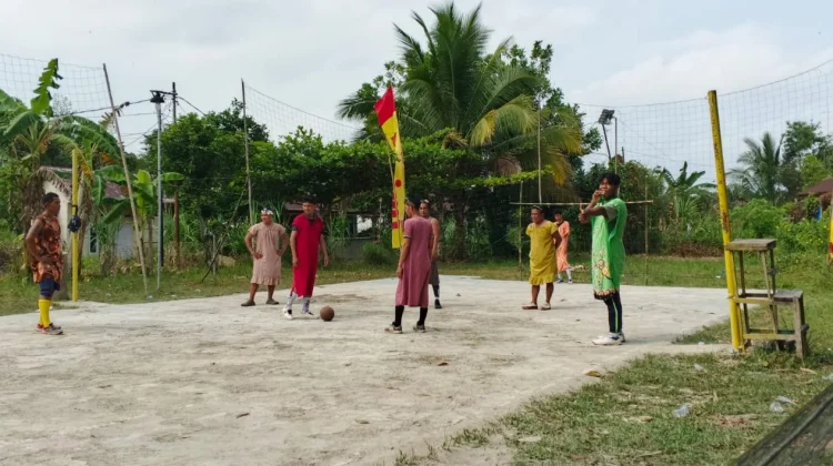 Warga RT 26 Bentiring Gelar Lomba Futsal Antarwarga