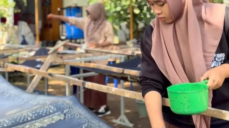 Batik Sungai Lemau, Mencanting Identitas Bengkulu tengah dalam Selembar Kain