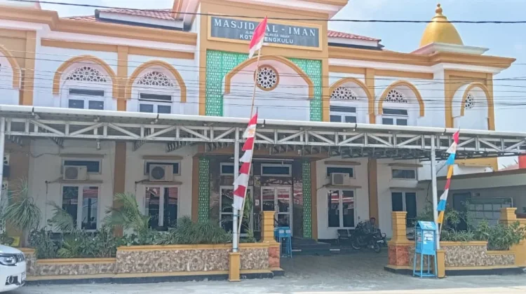 Masjid Al-Iman Jadi Pusat Pembinaan Umat di Nusa Indah