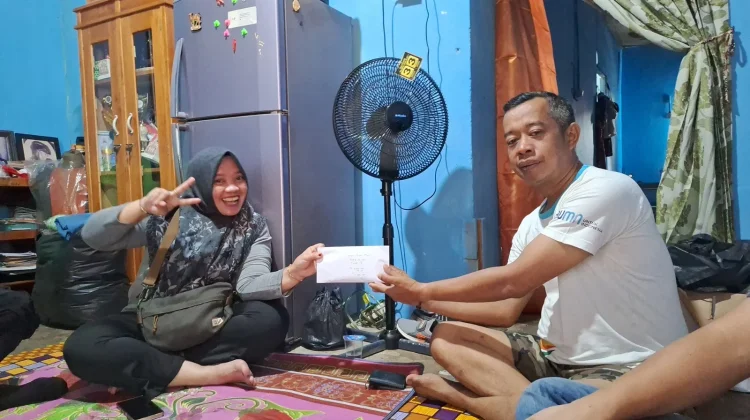 SMAN6KO 2002 Salurkan Donasi untuk Korban Kebakaran di Pengantungan