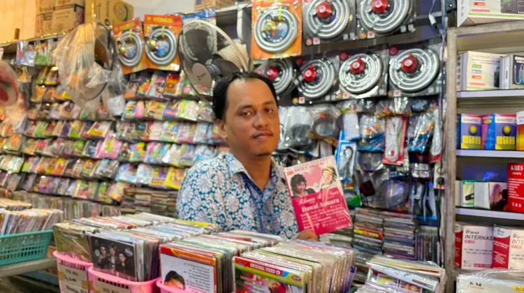 Kaset Lawas Bertahan di tengah Perubahan Musik Digital