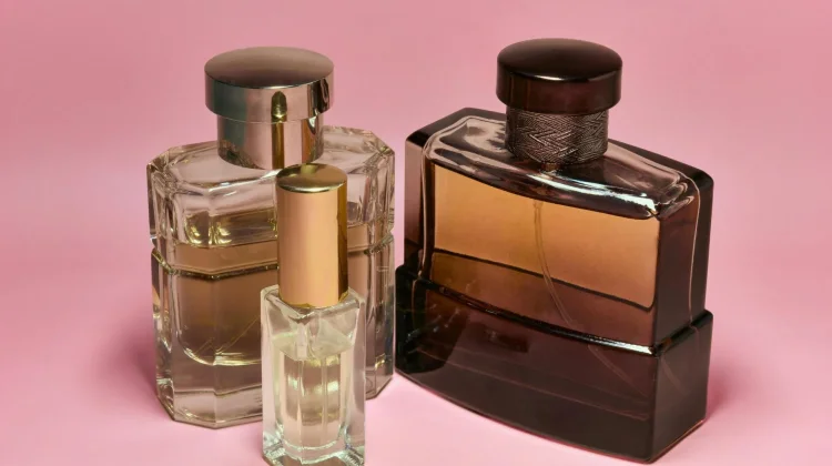 Jenis-Jenis Parfum, Kenali Perbedaan EDP, EDT, EDC, dan Parfum
