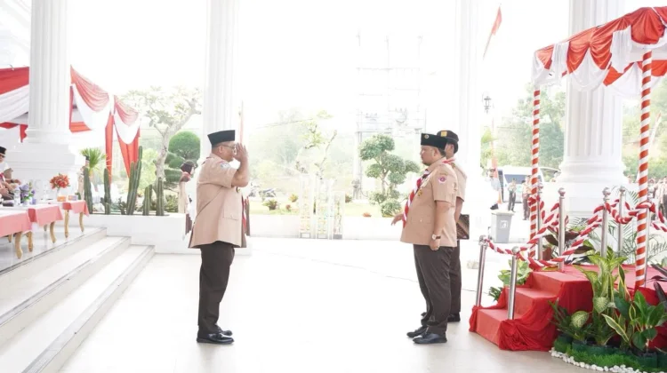 Wakil Wali Kota Ronny Tobing Terima Penghargaan Gerakan Pramuka