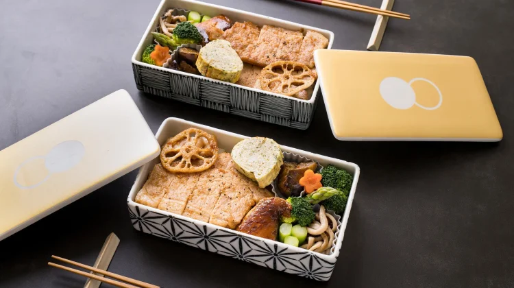 Membiasakan Membawa Bekal untuk Menghemat Pengeluaran Harian