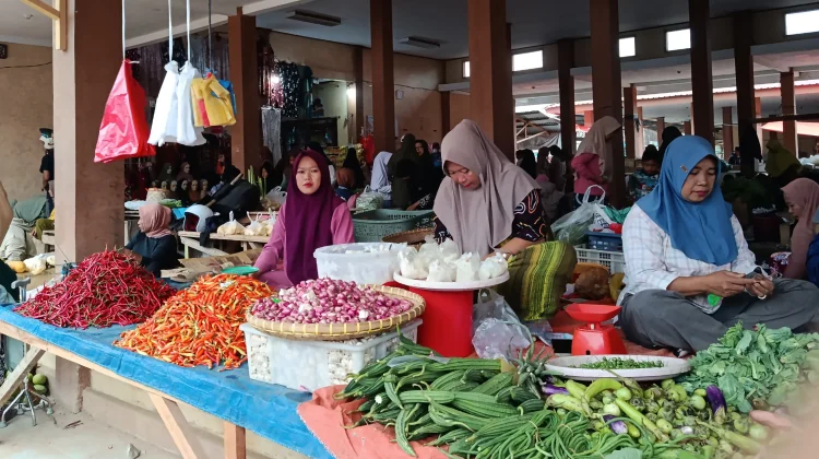 Harga Cabai Rawit Hijau dan Merah Naik, Cabai Merah Stabil