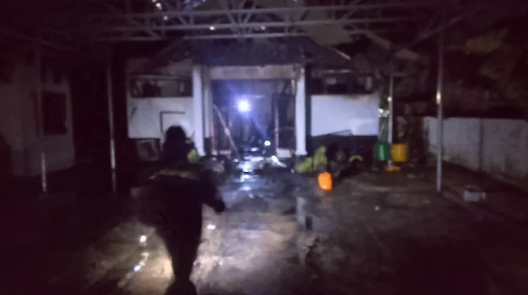 Kantor Lurah Sumur Meleleh Kota Bengkulu Terbakar