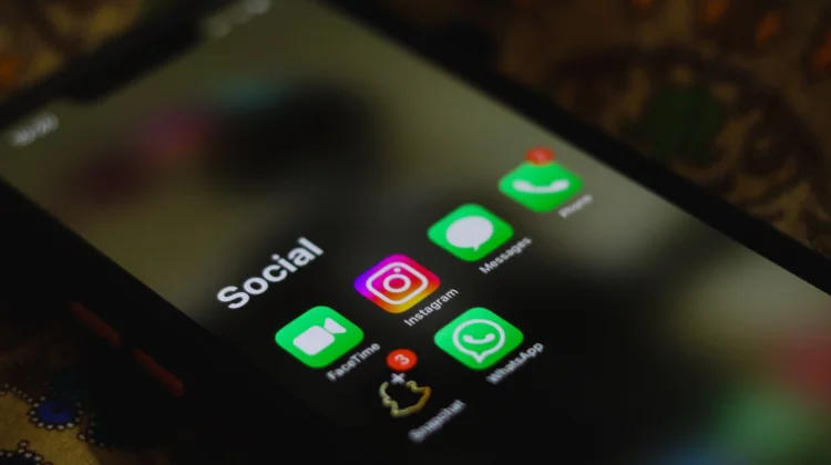 Setelah FOMO, Kini Muncul JOMO: Ketika Memilih “Ketinggalan”
