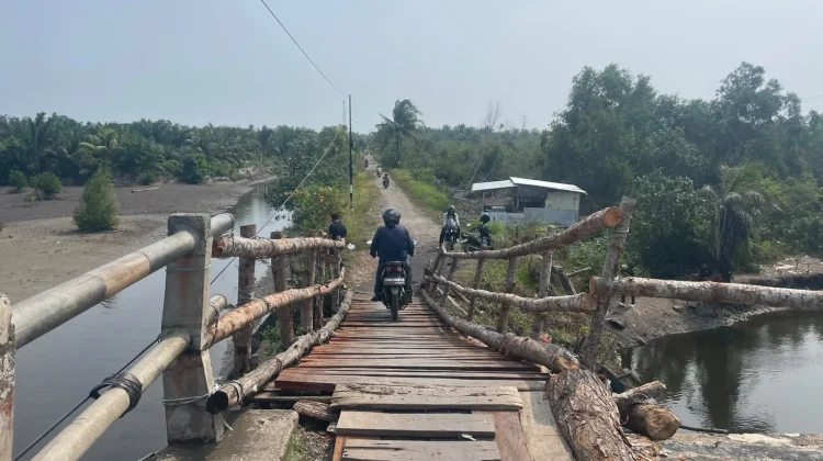 Jalur Evakuasi Rusak, Keselamatan Warga Teluk Sepang Terancam