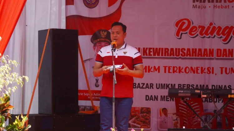 Pemeda Terus Berupaya agar Listrik Masuk Dusun III Desa Tanjung Kemenyan