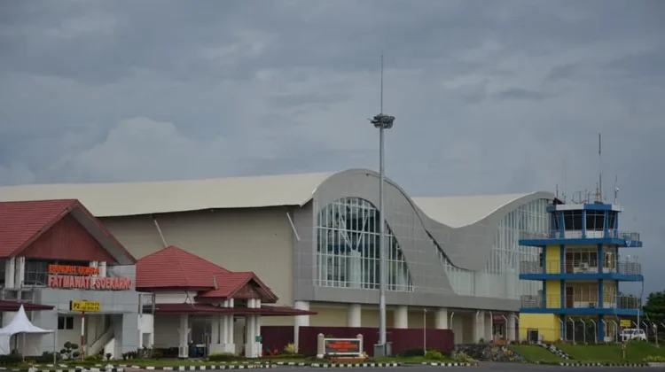 Penerbangan di Bandara Bengkulu Kembali Normal Pasca Erupsi Anak Gunung Krakatau
