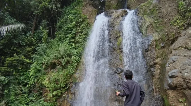 Menembus Hutan Seluma, Air Terjun Kroya Tawarkan Pesona Alam Asri