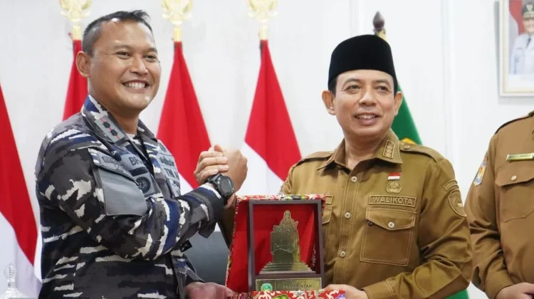 Danlanal dan Wali Kota, Bahas Sampah hingga Program Pertanian