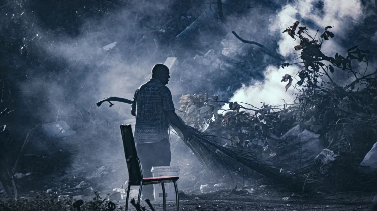 Membakar Sampah Bukan Solusi, Lalu Apa Cara Mengelola Sampah yang Paling Baik?