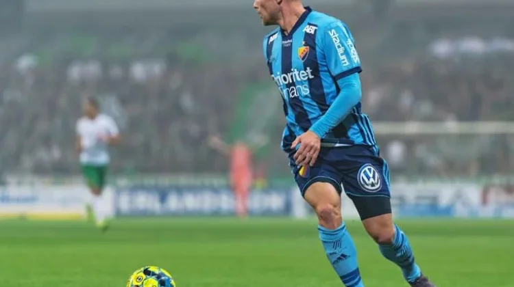 Kenapa Atlet Profesional Menggunakan Baselayer?