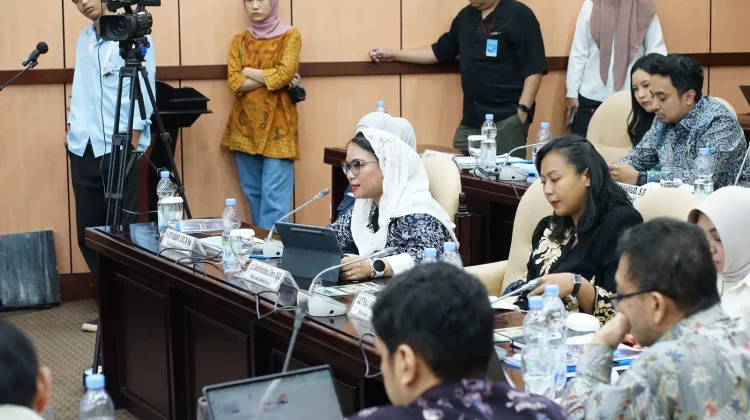 Destita Ingatkan Pemerintah Antisipasi Gejolak Minyak dan Rupiah di 2027