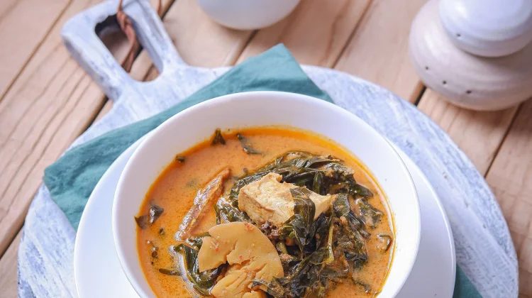 Cara Mengelola Jengkol agar Tidak Terlalu Bau sebelum Dimasak
