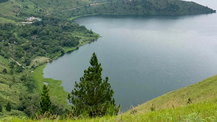 Danau Toba, Pesona Wisata Alam Sumatera Utara yang Menarik Dikunjungi