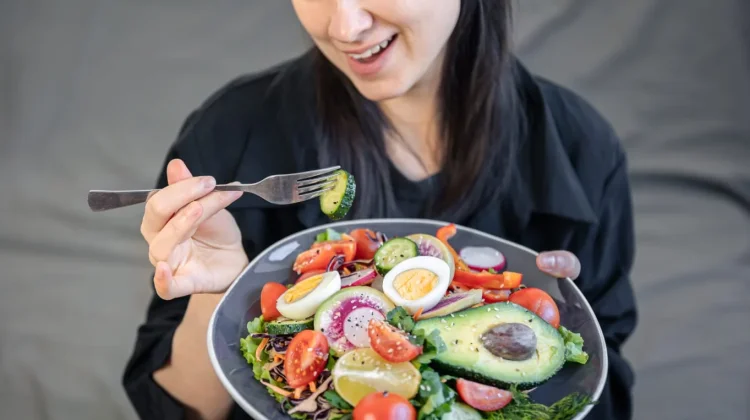 Cegah Obesitas Dengan Jaga Pola Makan