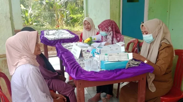 Layani Semua Usia, Masyarakat Wajib Rutin Datang ke Posyandu