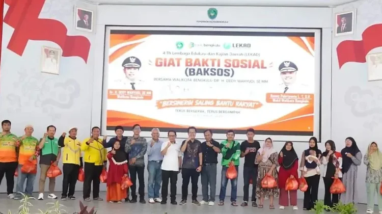 LEKAD Salurkan Bantuan untuk 300 Warga