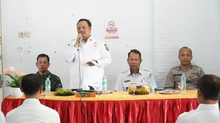 34 Tahun Mengabdi, Pengabdian Camat Teluk Segara Harus Dilanjutkan