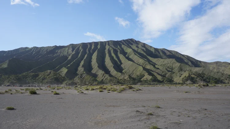 Wisata Gunung Terbaik di Indonesia bagi Pecinta Alam