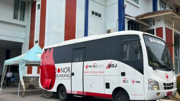 Gebyar Semarak Merah Putih UNIB Gelar Aksi Donor Darah - RRI.co.id