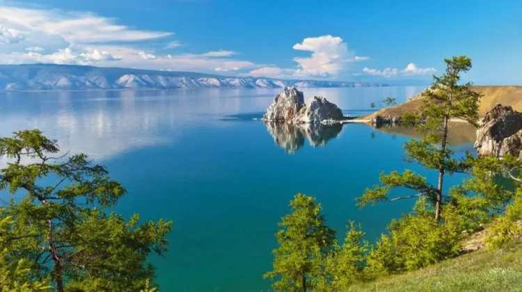 Menjelajahi Danau Baikal, "Mata Biru Siberia"