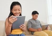 Bahasa Gen Alpha: Ancaman atau Adaptasi?