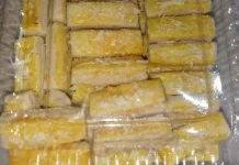 Tradisi Menyiapkan Kue Lebaran di Rumah