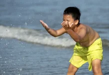 Larangan Mandi di Pantai Panjang Ditegaskan