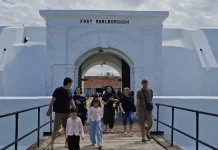 Benteng Marlborough Dipadati Wisatawan Lebaran
