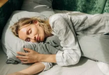 Manfaat Tidur Siang pada Usia Senja