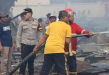 Polres Bengkulu Utara Lakukan Olah TKP di Los Pasar yang Terbakar