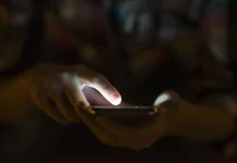 Cara Hacker Bobol Handphone Anda