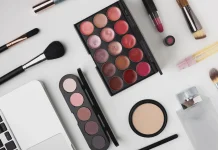 Jangan Asal Pilih Makeup, Ini Tipsnya