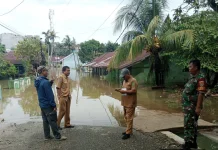Cuaca Exstrem, Babinsa Kodim 0407 Kota Bengkulu Pantau Lokasi Banjir