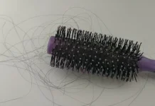 Berikut Cara Mengatasi Rambut Rontok Secara Alami