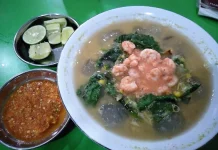 Menyesap Gurihnya Kapurung: Kuliner Pemersatu dari Tanah Luwu