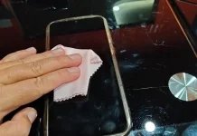 Cara Membersihkan Handphone dengan Benar agar Tetap Higienis dan Awet