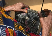 Suara Radio di Tengah Gempuran Digital